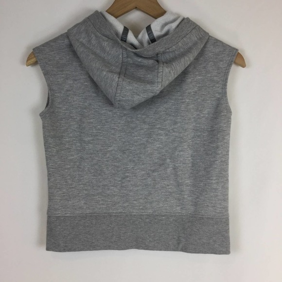 Athleta Girl In It to Win It atop, medium - Picture 4 of 5